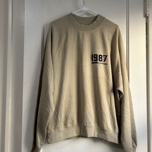 NWT!! Men’s Just Attitude 1987 Beige Crewneck Sweatshirt - Size Large